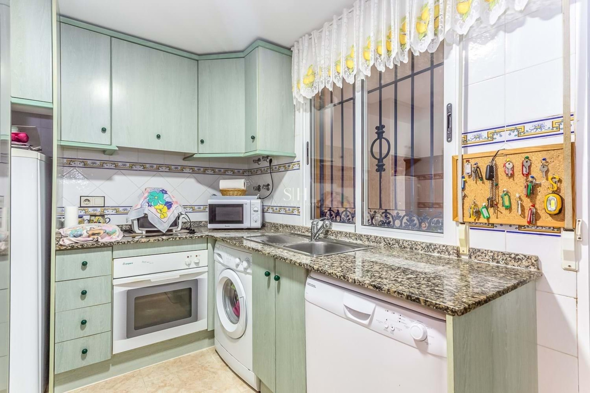 Återförsäljning - Villa - Orihuela Costa - Playa Flamenca