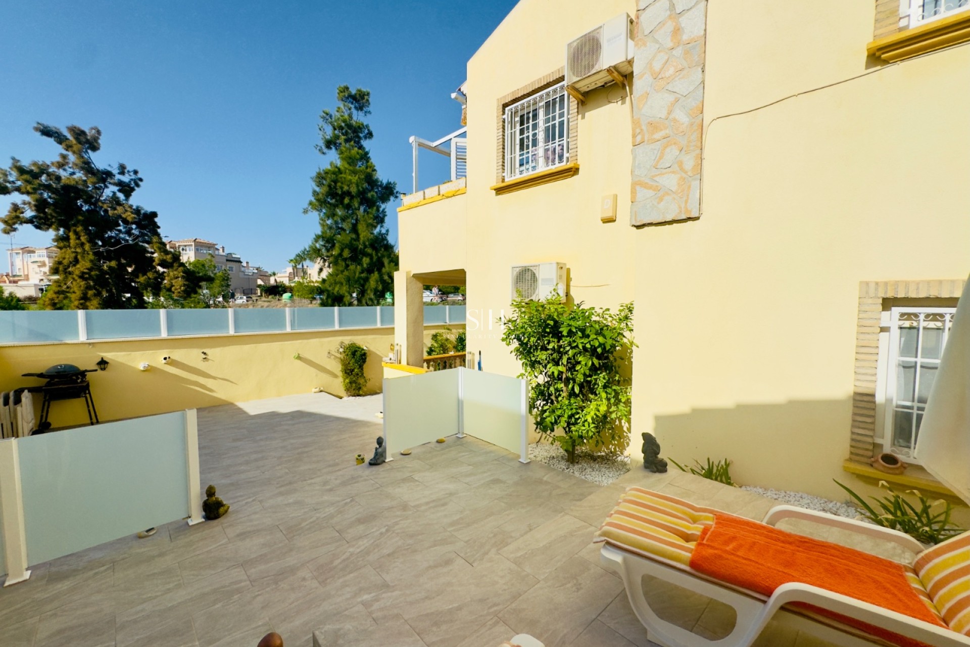 Återförsäljning - Villa - Orihuela Costa - Playa Flamenca