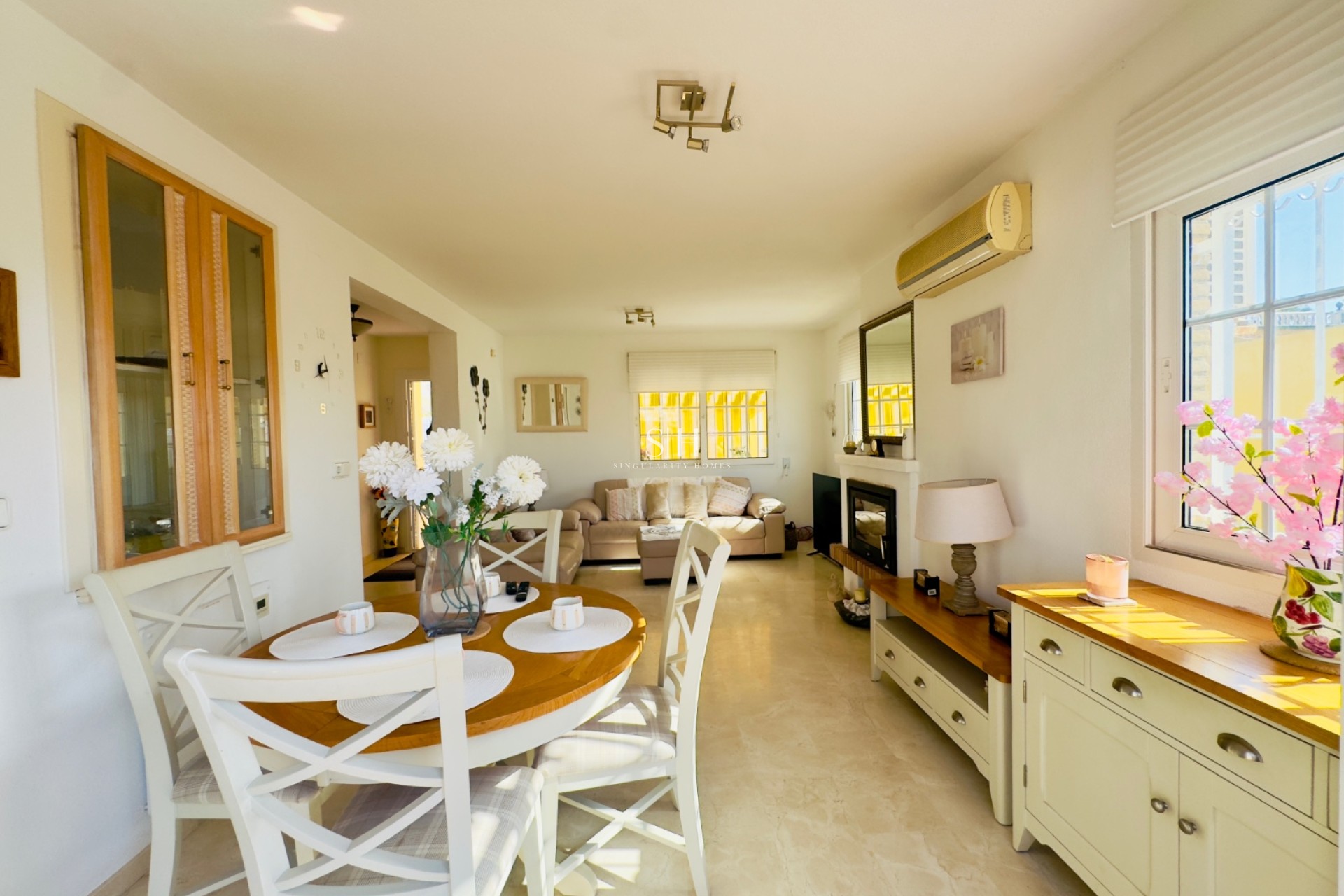 Återförsäljning - Villa - Orihuela Costa - Playa Flamenca