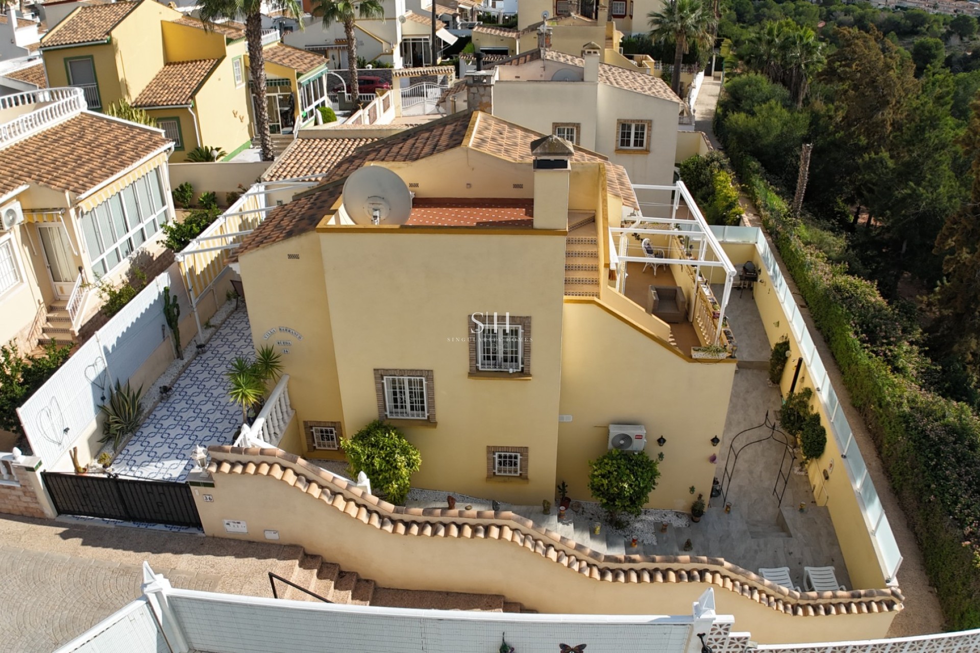 Återförsäljning - Villa - Orihuela Costa - Playa Flamenca