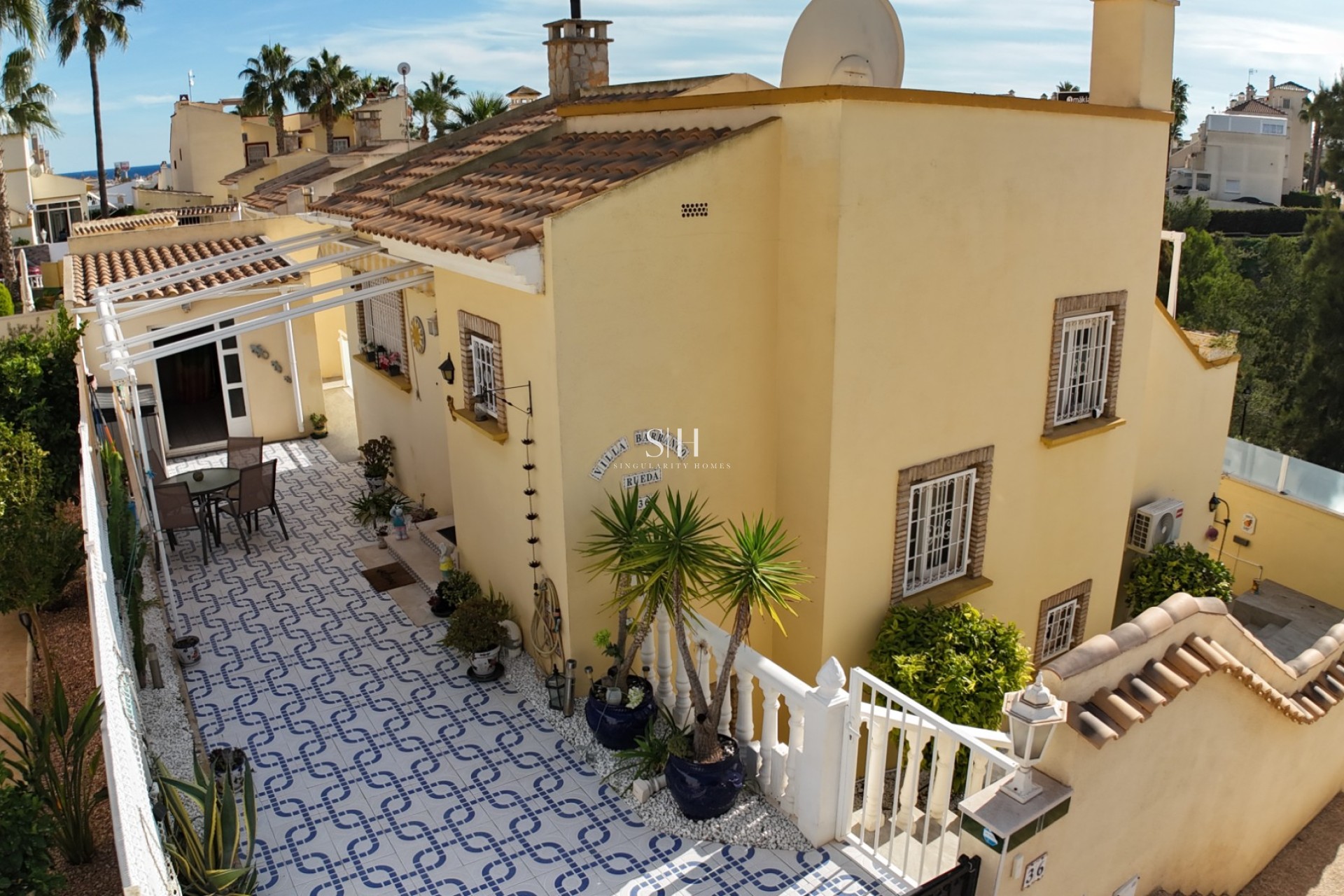 Återförsäljning - Villa - Orihuela Costa - Playa Flamenca