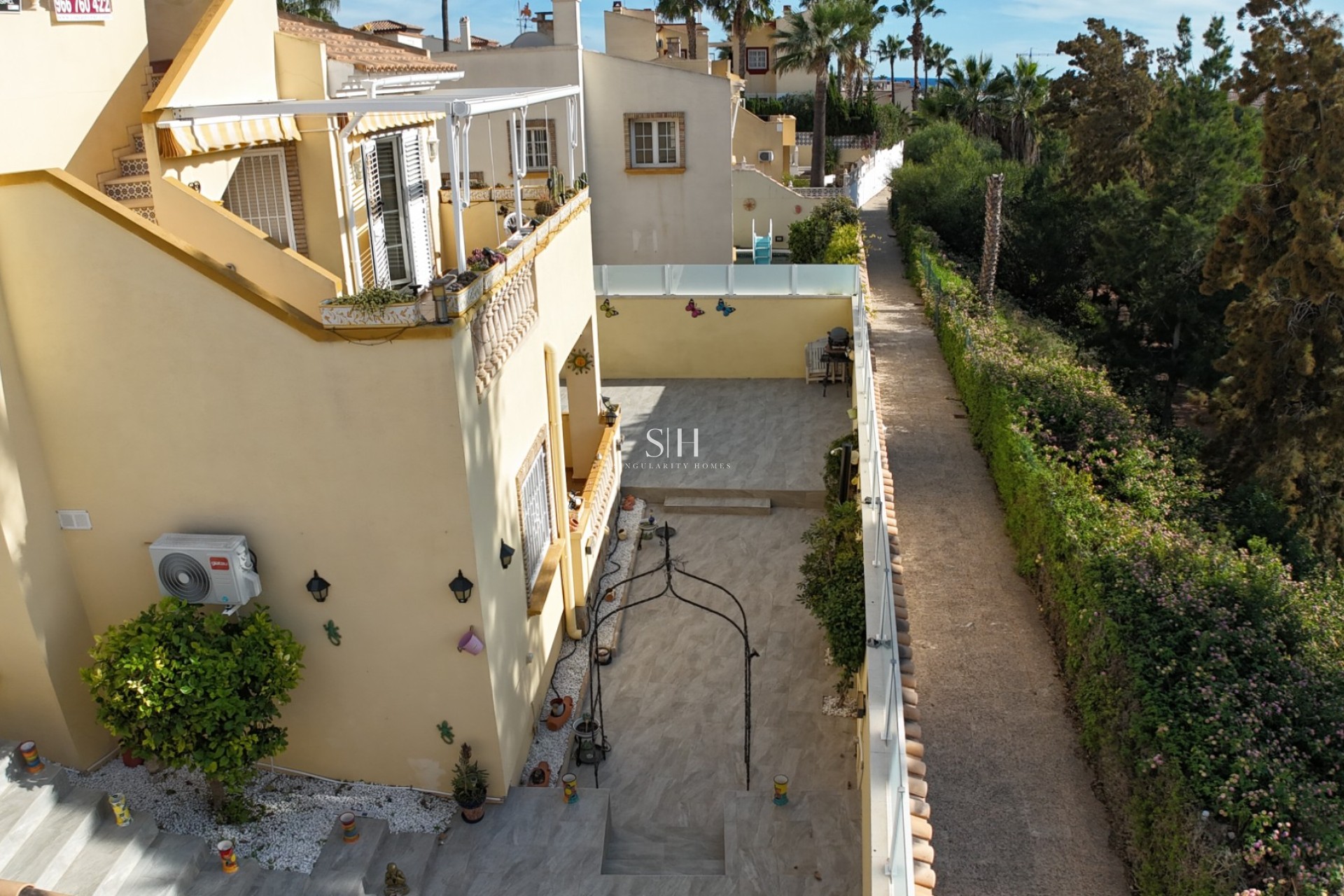 Återförsäljning - Villa - Orihuela Costa - Playa Flamenca