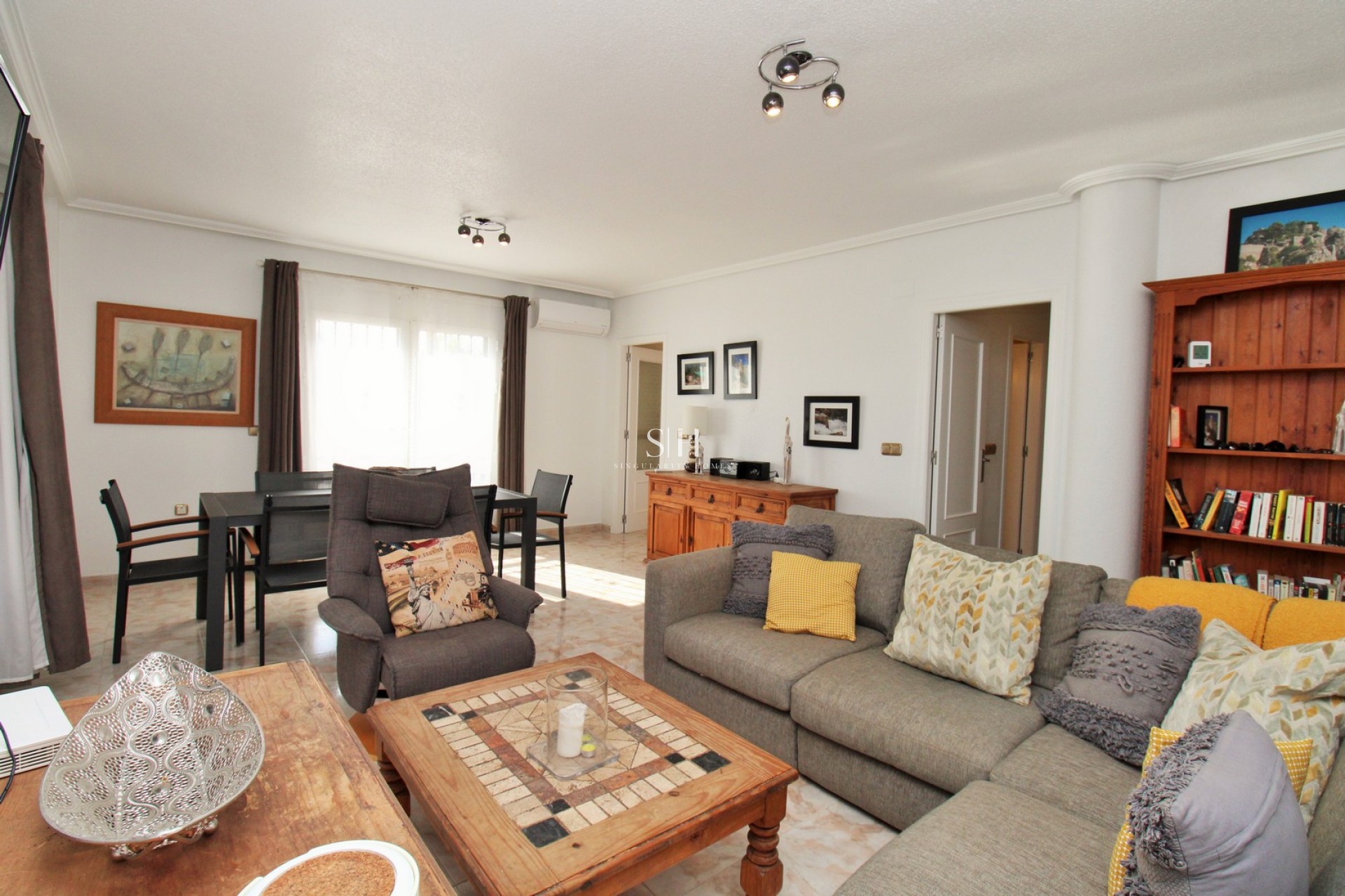 Återförsäljning - Villa - Orihuela Costa - Playa Flamenca