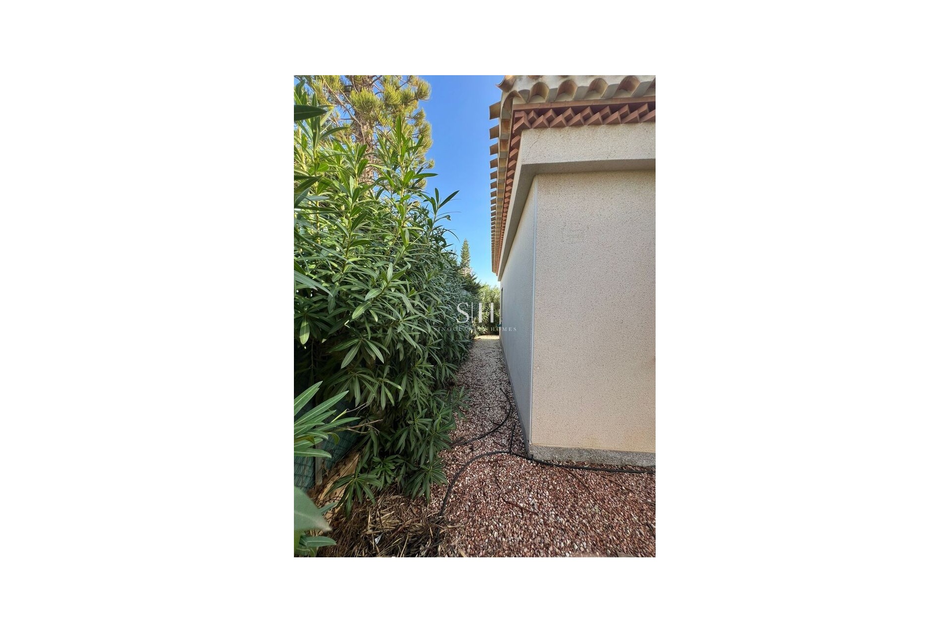 Återförsäljning - Villa - Orihuela Costa - Playa Flamenca