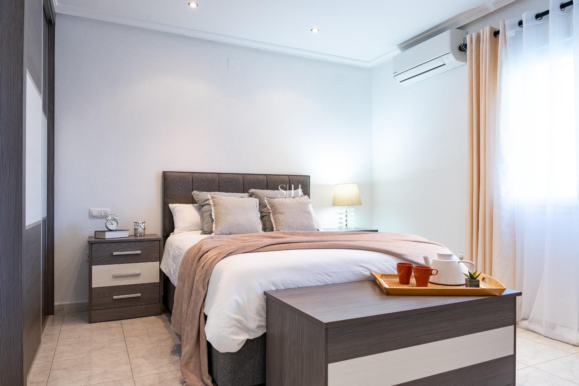 Återförsäljning - Villa - Orihuela Costa - Playa Flamenca
