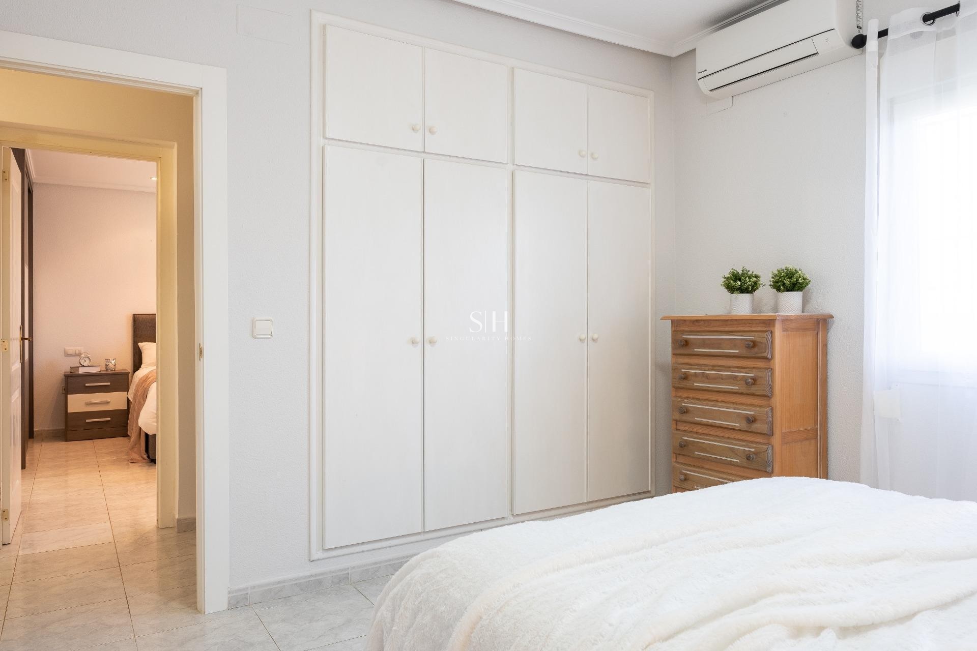 Återförsäljning - Villa - Orihuela Costa - Playa Flamenca