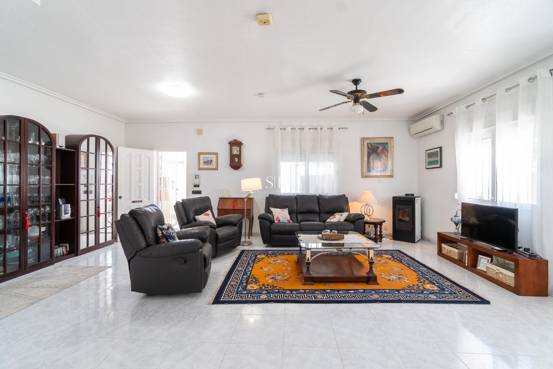 Återförsäljning - Villa - Orihuela Costa - Playa Flamenca