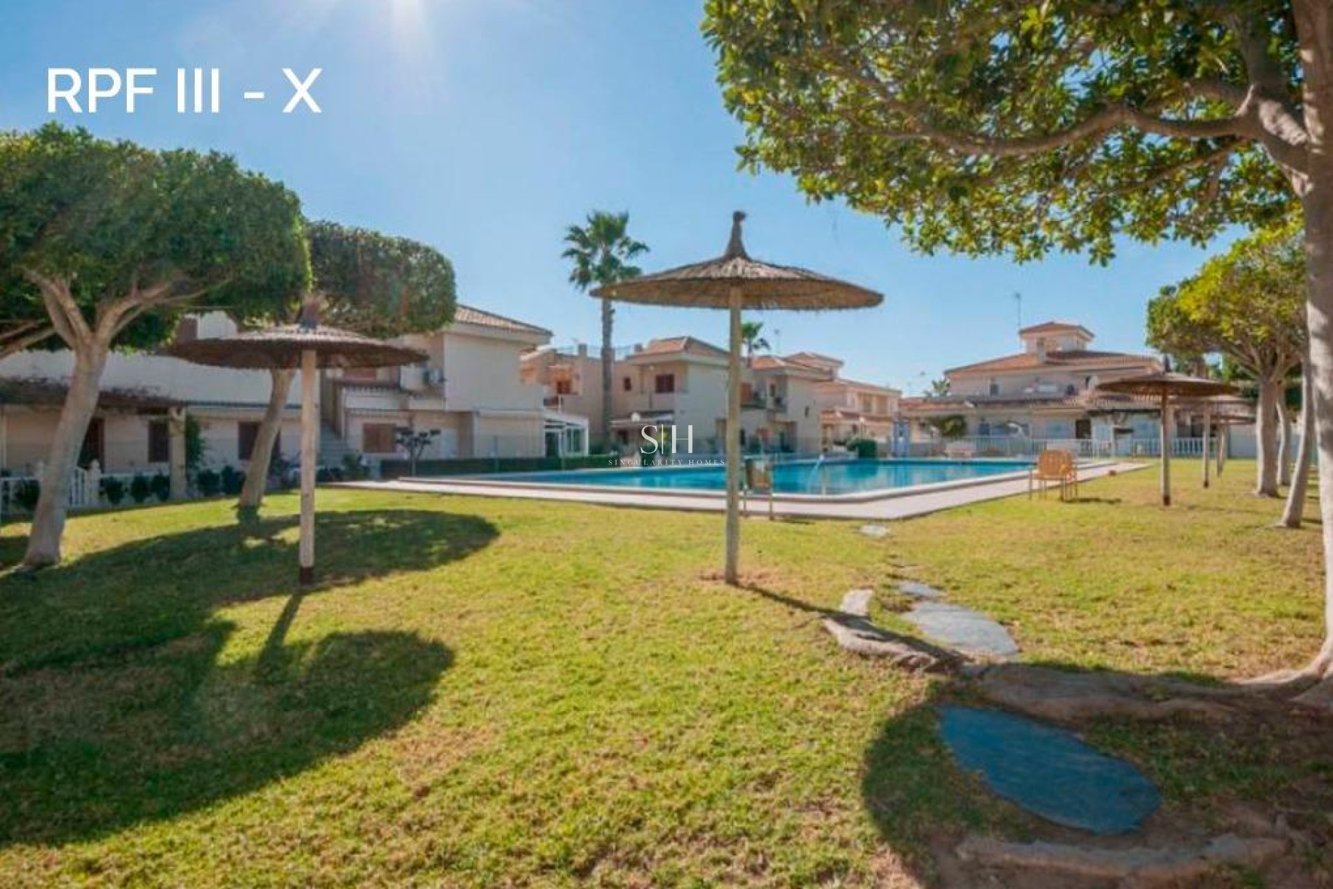 Återförsäljning - Villa - Orihuela Costa - Playa Flamenca