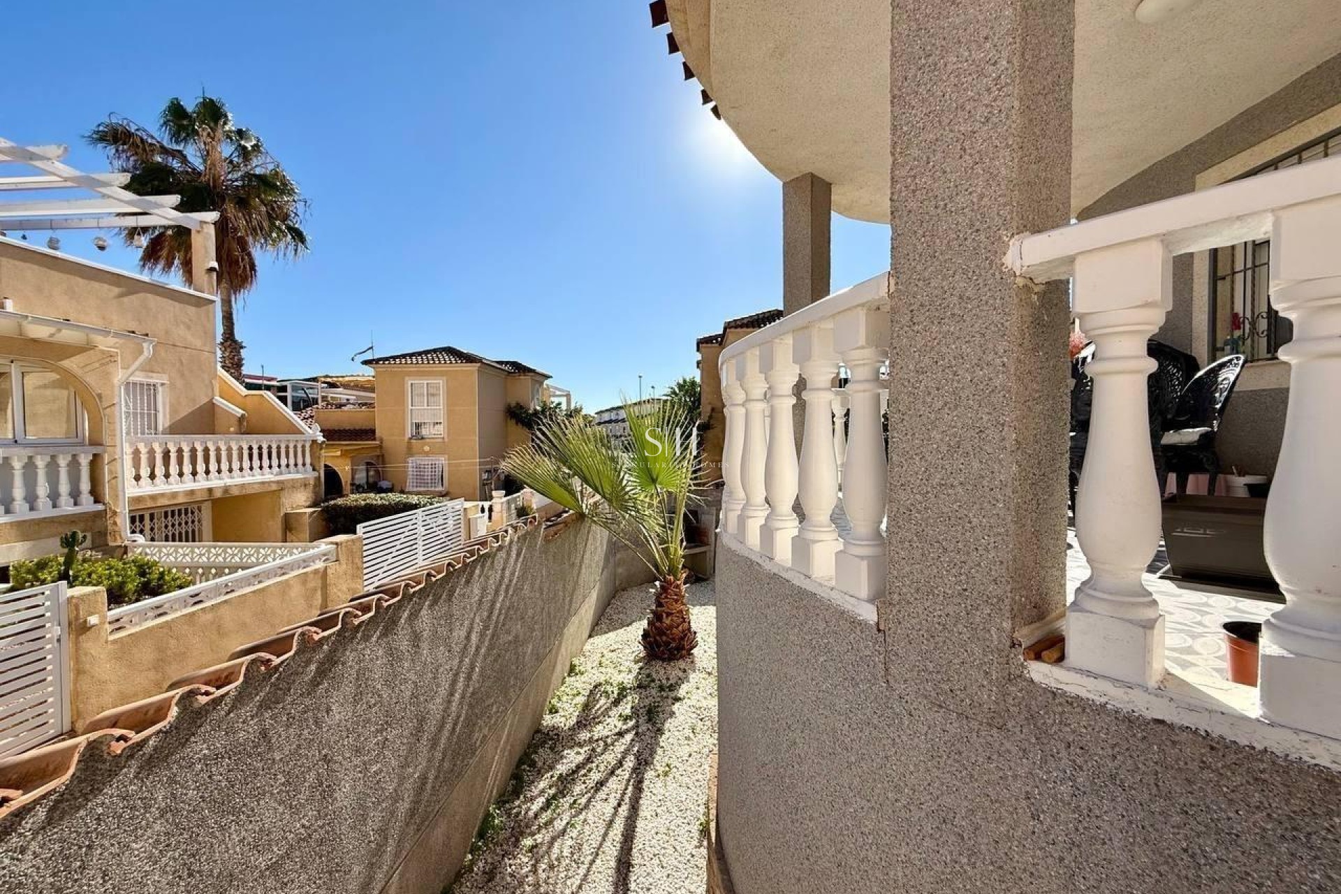 Återförsäljning - Villa - Orihuela Costa - Playa Flamenca