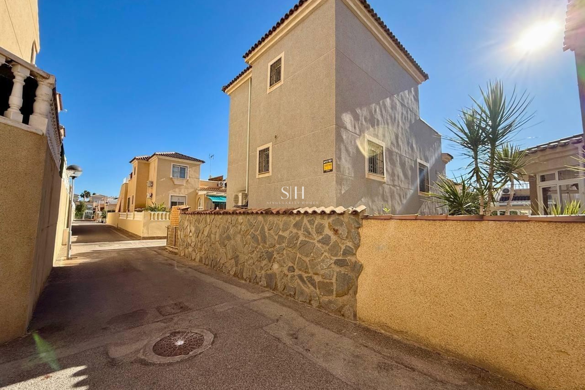Återförsäljning - Villa - Orihuela Costa - Playa Flamenca