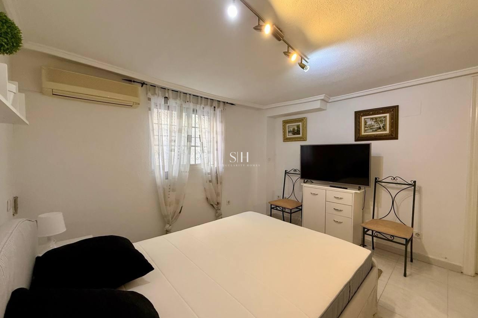 Återförsäljning - Villa - Orihuela Costa - Playa Flamenca