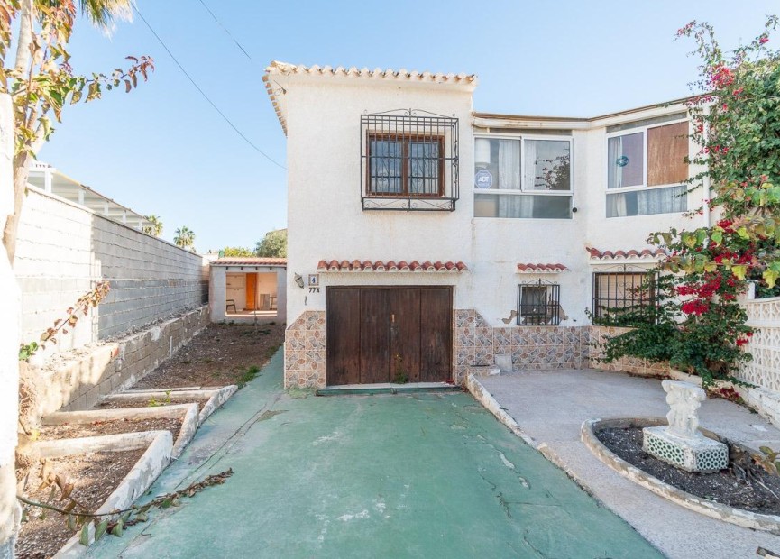 Återförsäljning - Villa - Orihuela Costa - Punta Prima