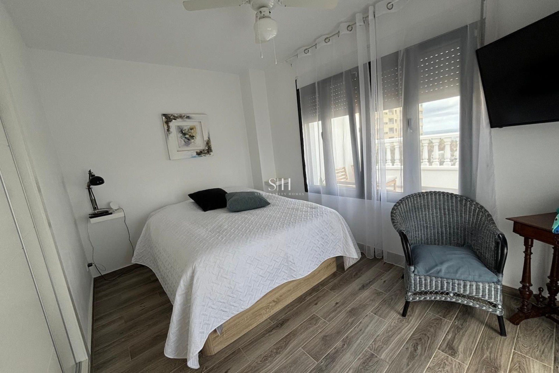 Återförsäljning - Villa - Orihuela Costa - Punta Prima