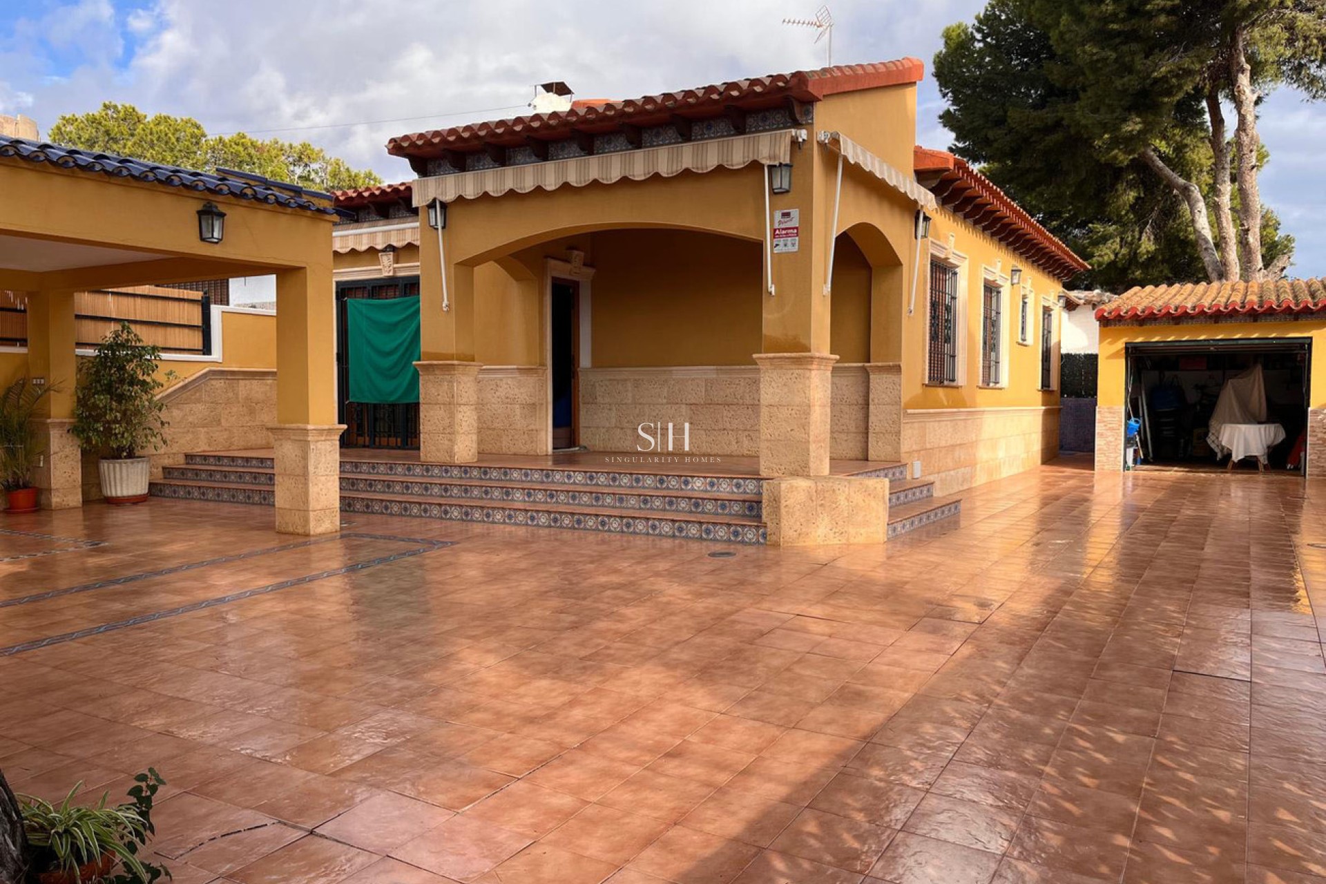 Återförsäljning - Villa - Orihuela Costa - Punta Prima