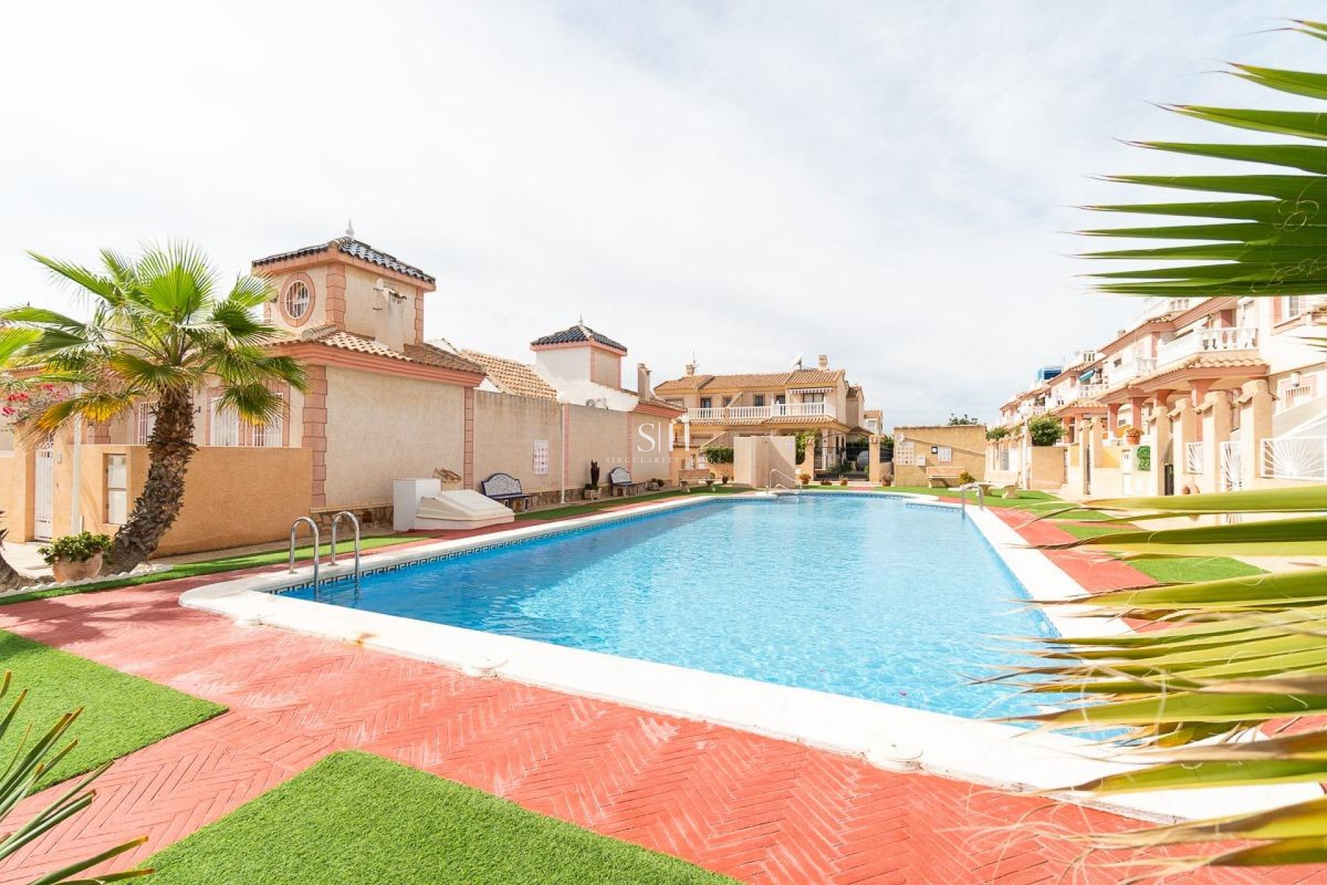 Återförsäljning - Villa - Orihuela Costa - Punta Prima