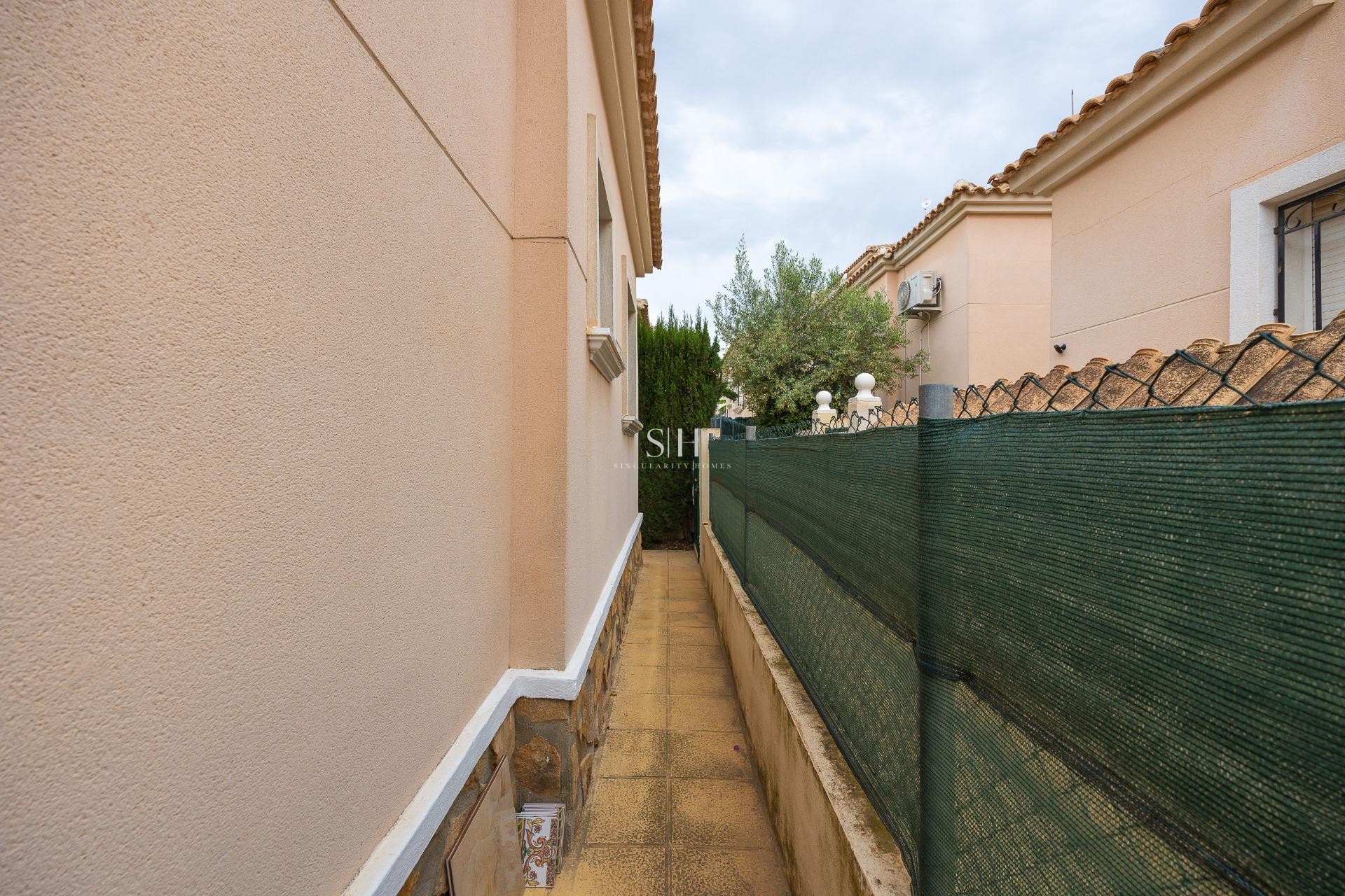 Återförsäljning - Villa - Orihuela Costa - Villamartín-las Filipinas