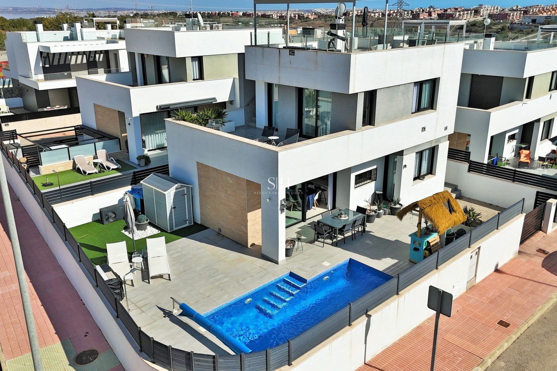 Återförsäljning - Villa - Orihuela Costa - Villamartin