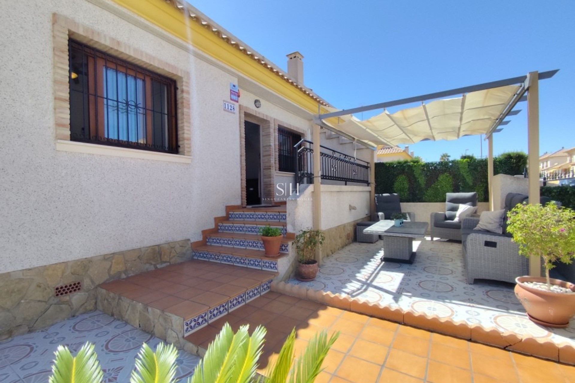 Återförsäljning - Villa - Orihuela Costa - Villamartin