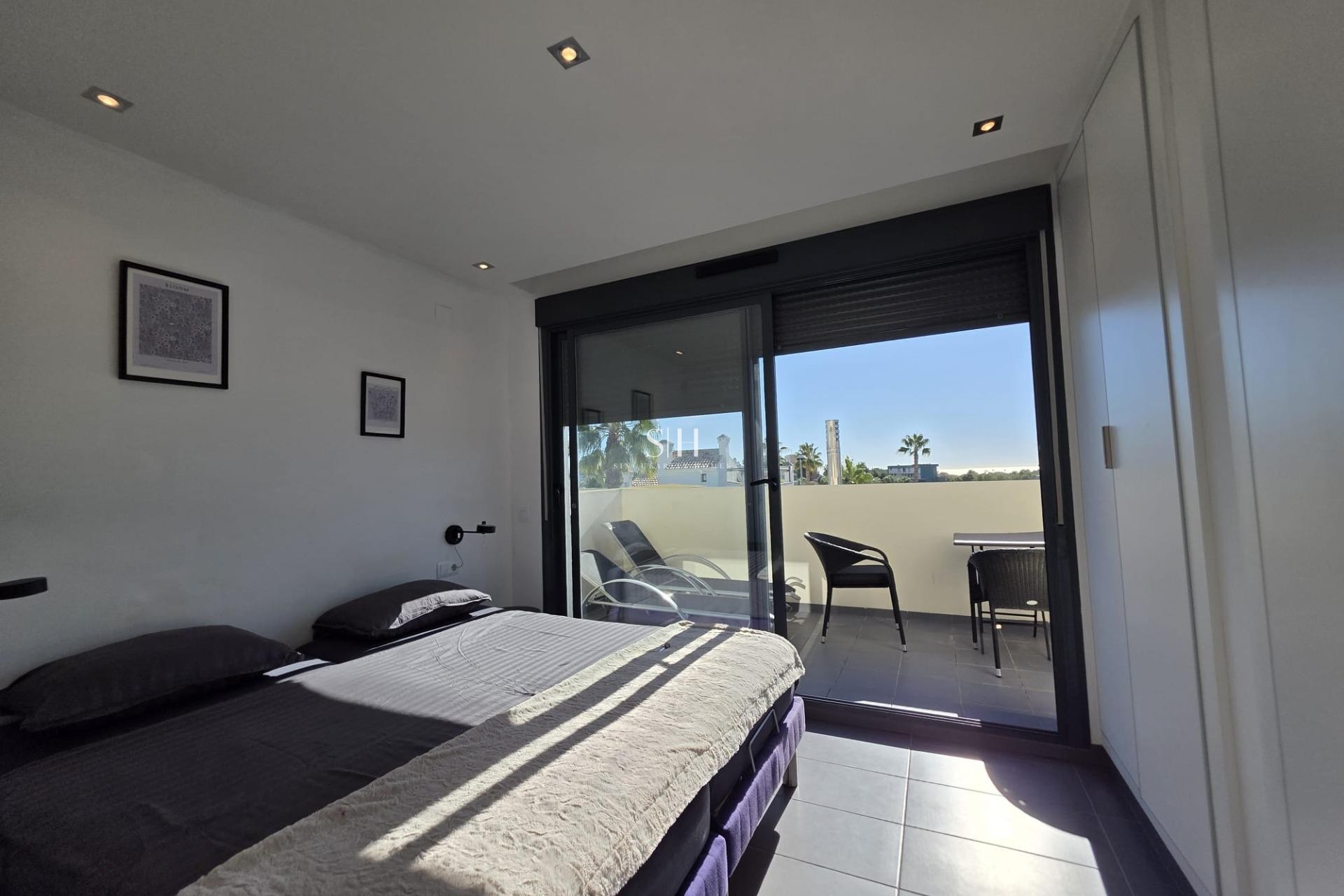 Återförsäljning - Villa - Orihuela Costa - Villamartín