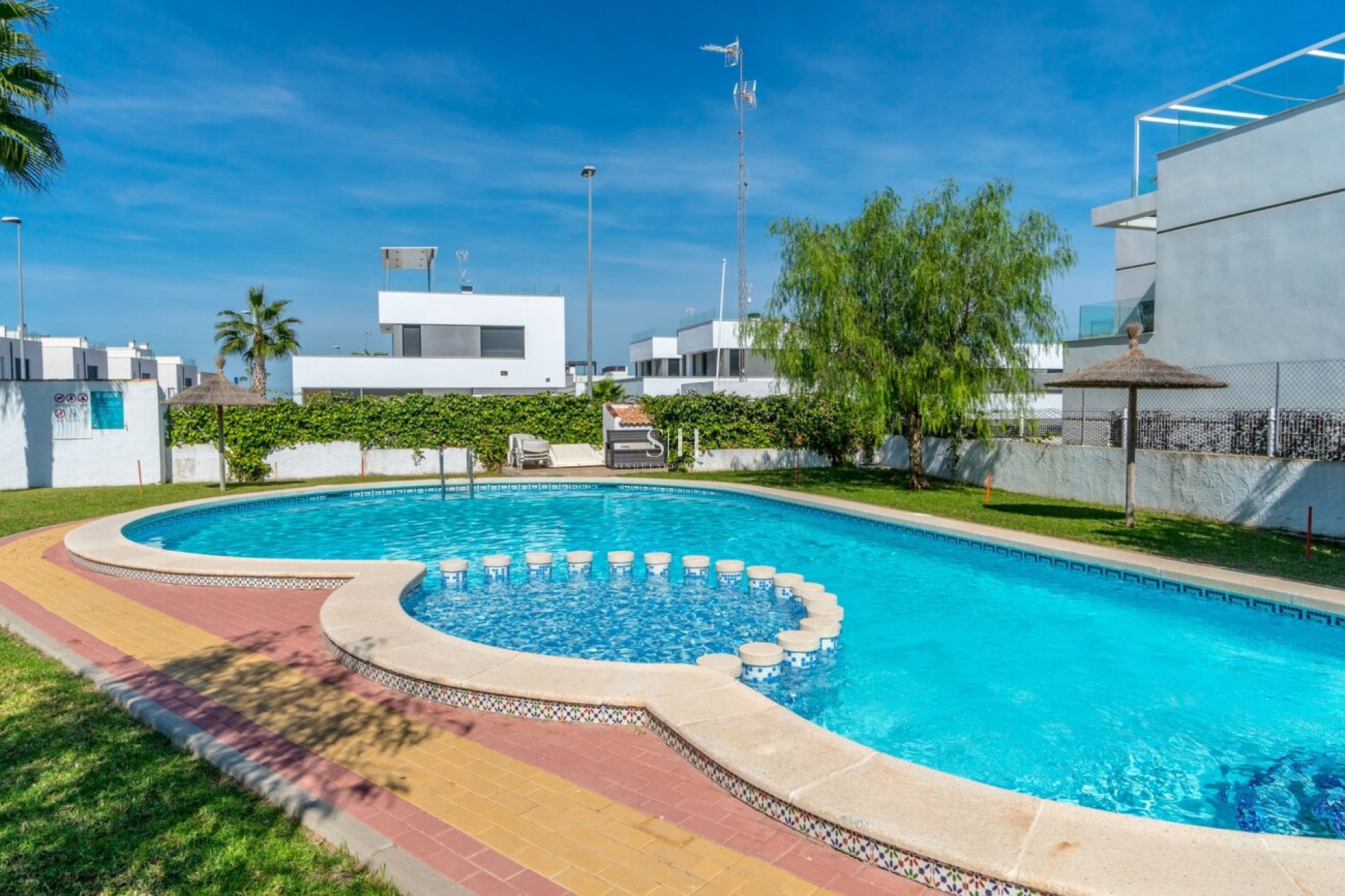 Återförsäljning - Villa - Orihuela Costa - Villamartin