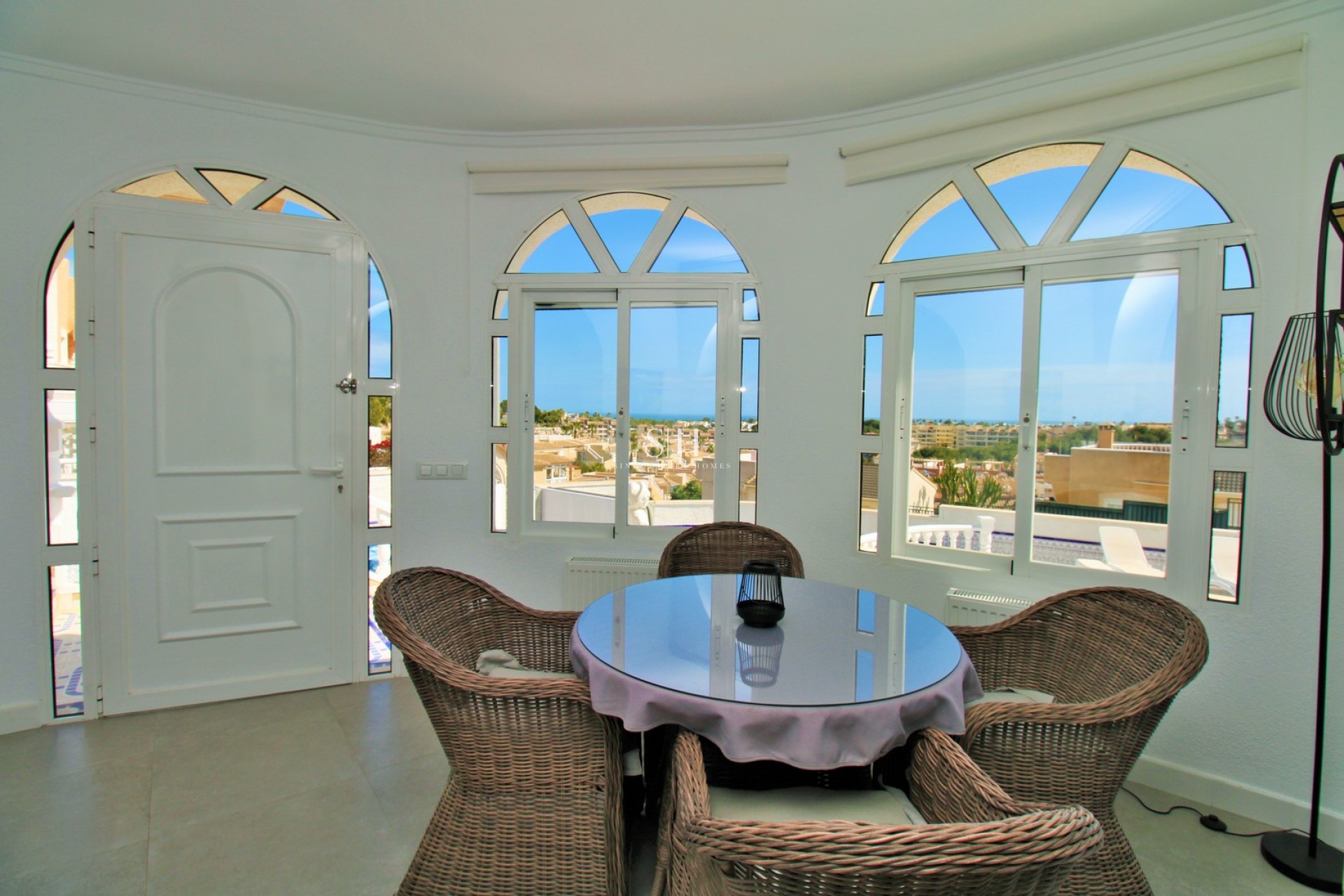 Återförsäljning - Villa - Orihuela Costa - Villamartin