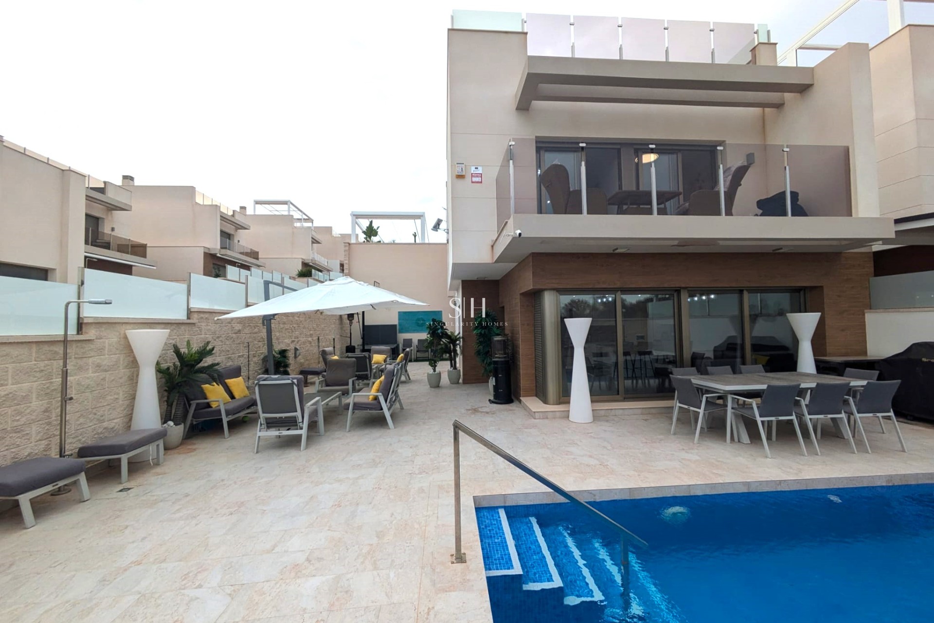Återförsäljning - Villa - Orihuela Costa - Villamartin