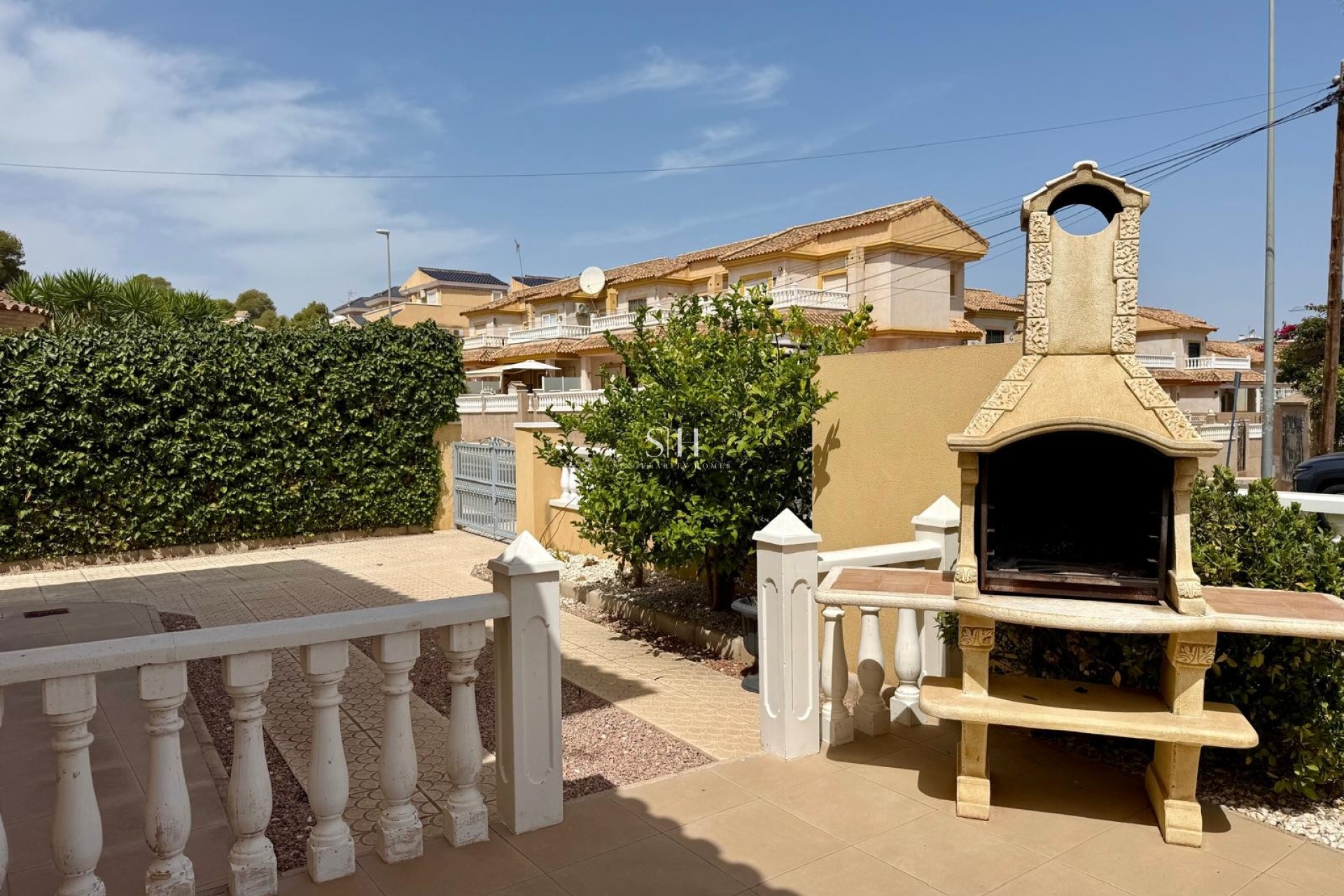 Återförsäljning - Villa - Orihuela Costa - Villamartín