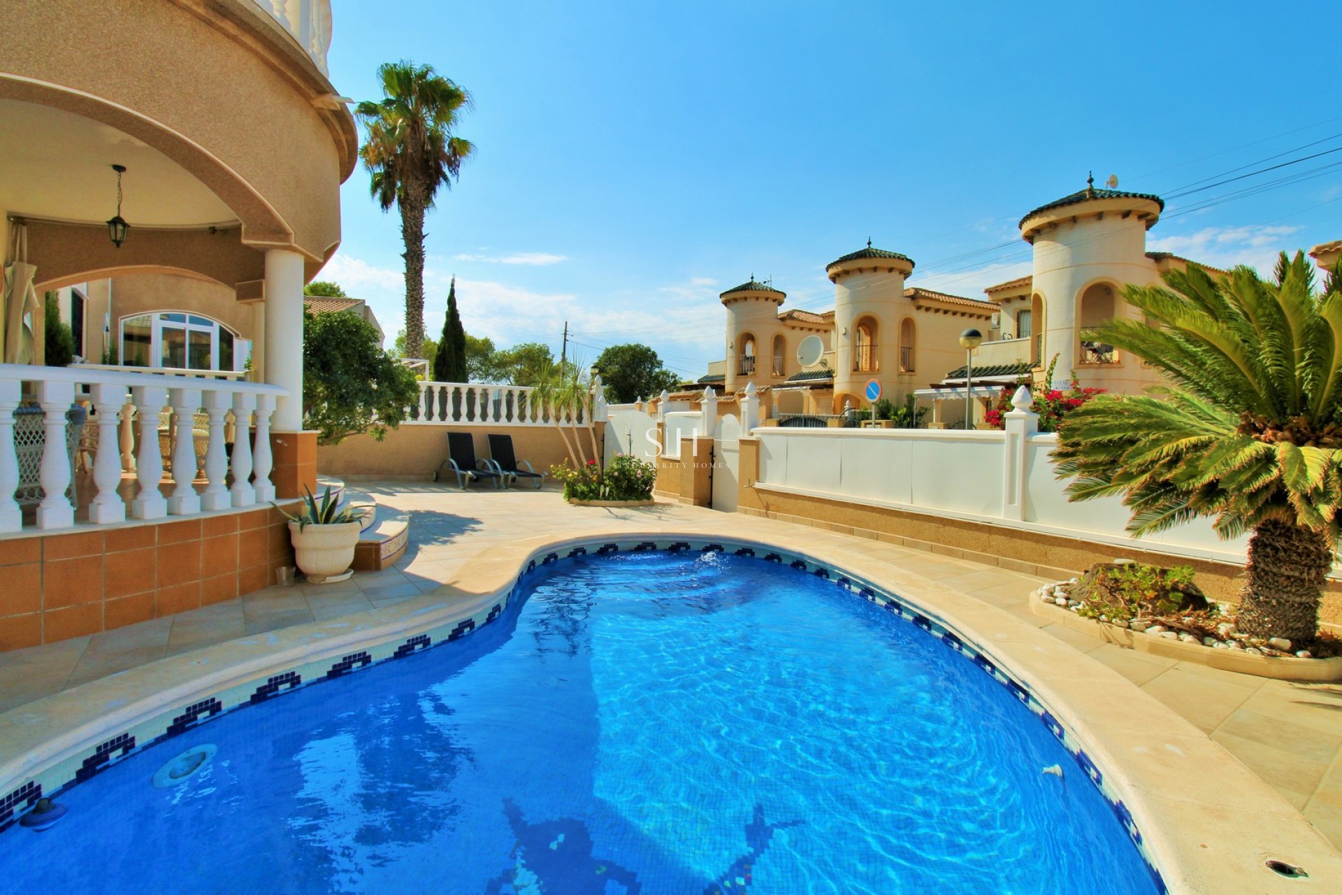 Återförsäljning - Villa - Orihuela Costa - Villamartin