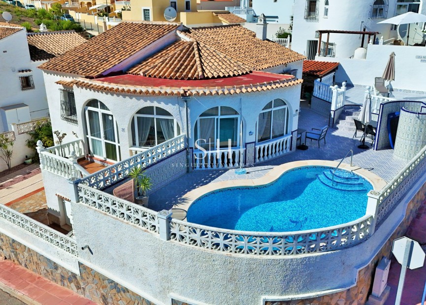 Återförsäljning - Villa - Orihuela Costa - Villamartin