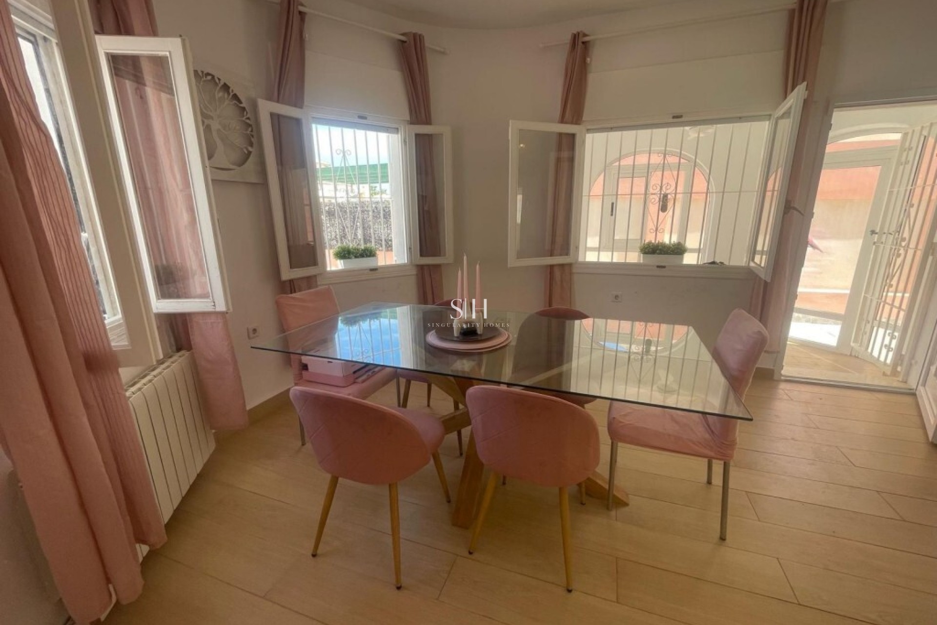 Återförsäljning - Villa - Playa Flamenca - Costa Blanca