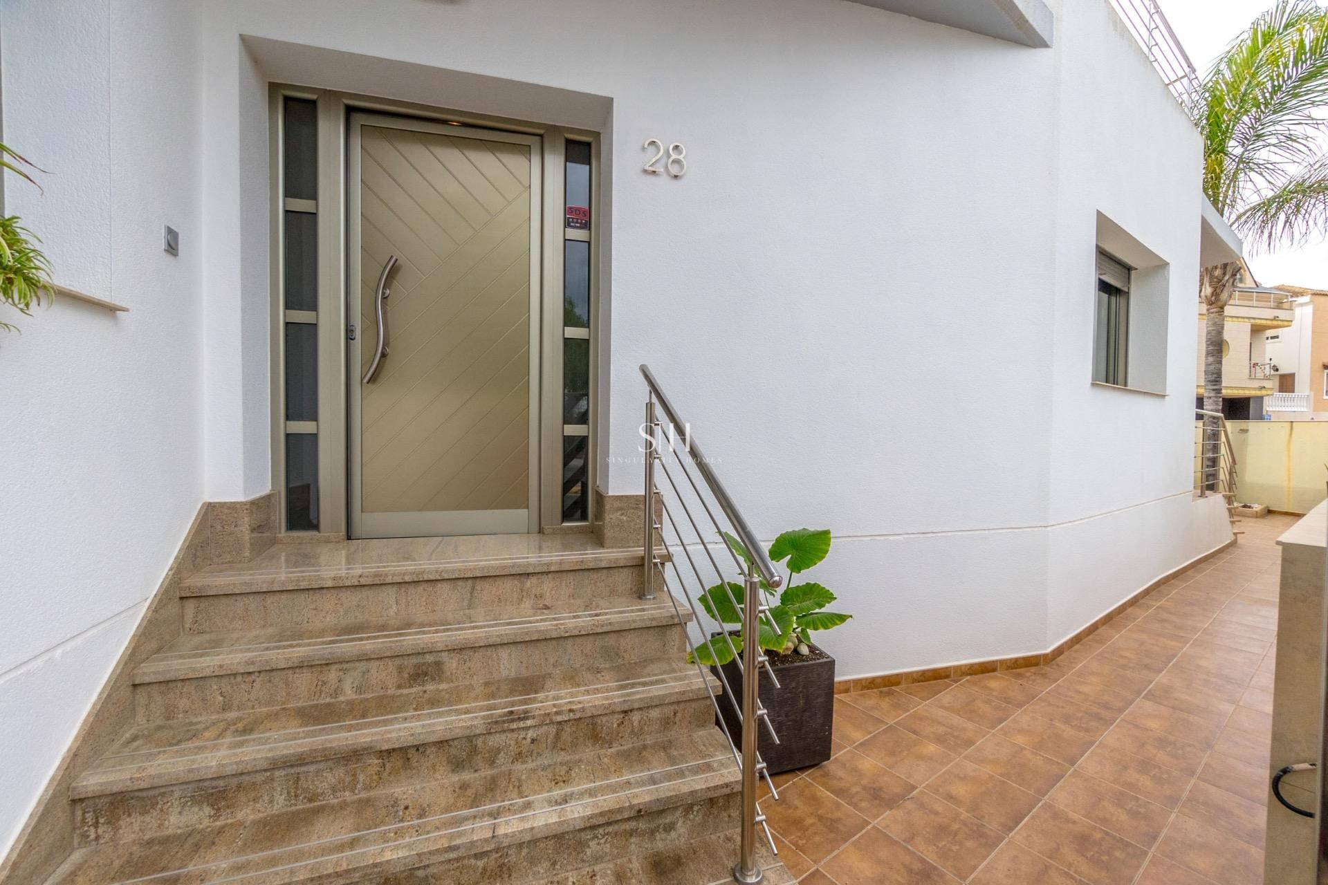 Återförsäljning - Villa - Rojales