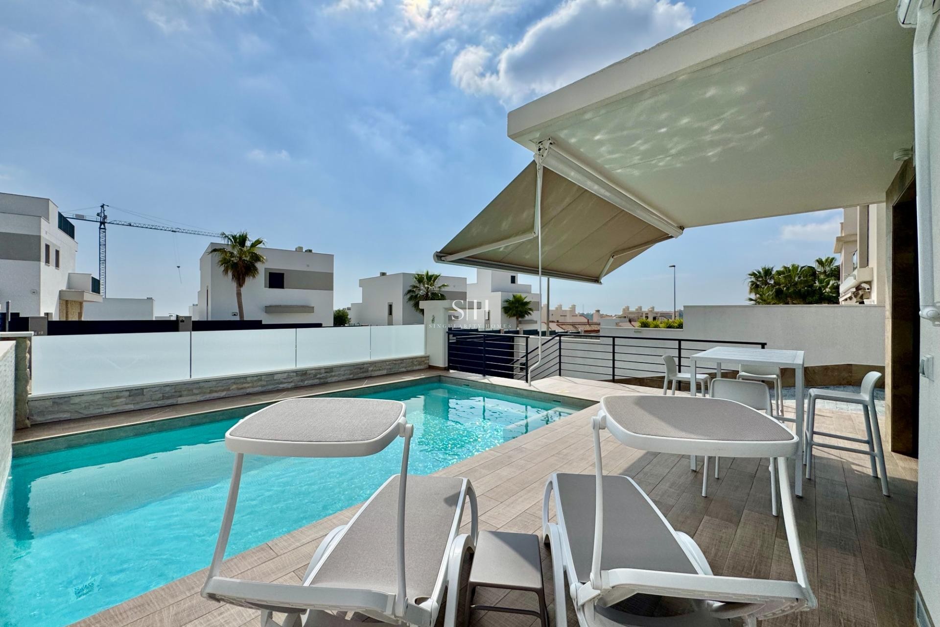 Återförsäljning - Villa - San Miguel de Salinas - Bellavista