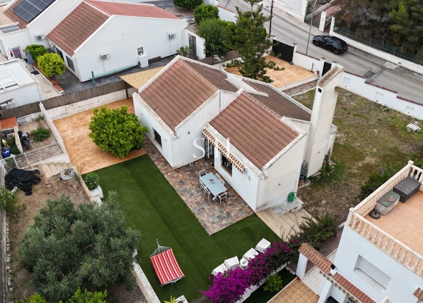 Återförsäljning - Villa - San Miguel de Salinas - Ciudad de las comunicaciones