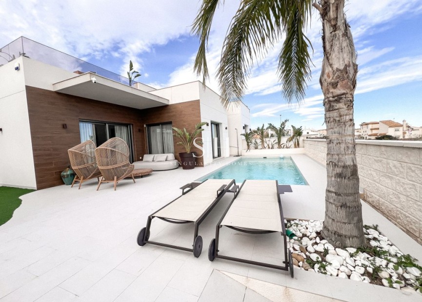 Återförsäljning - Villa - San Miguel de Salinas - Inland