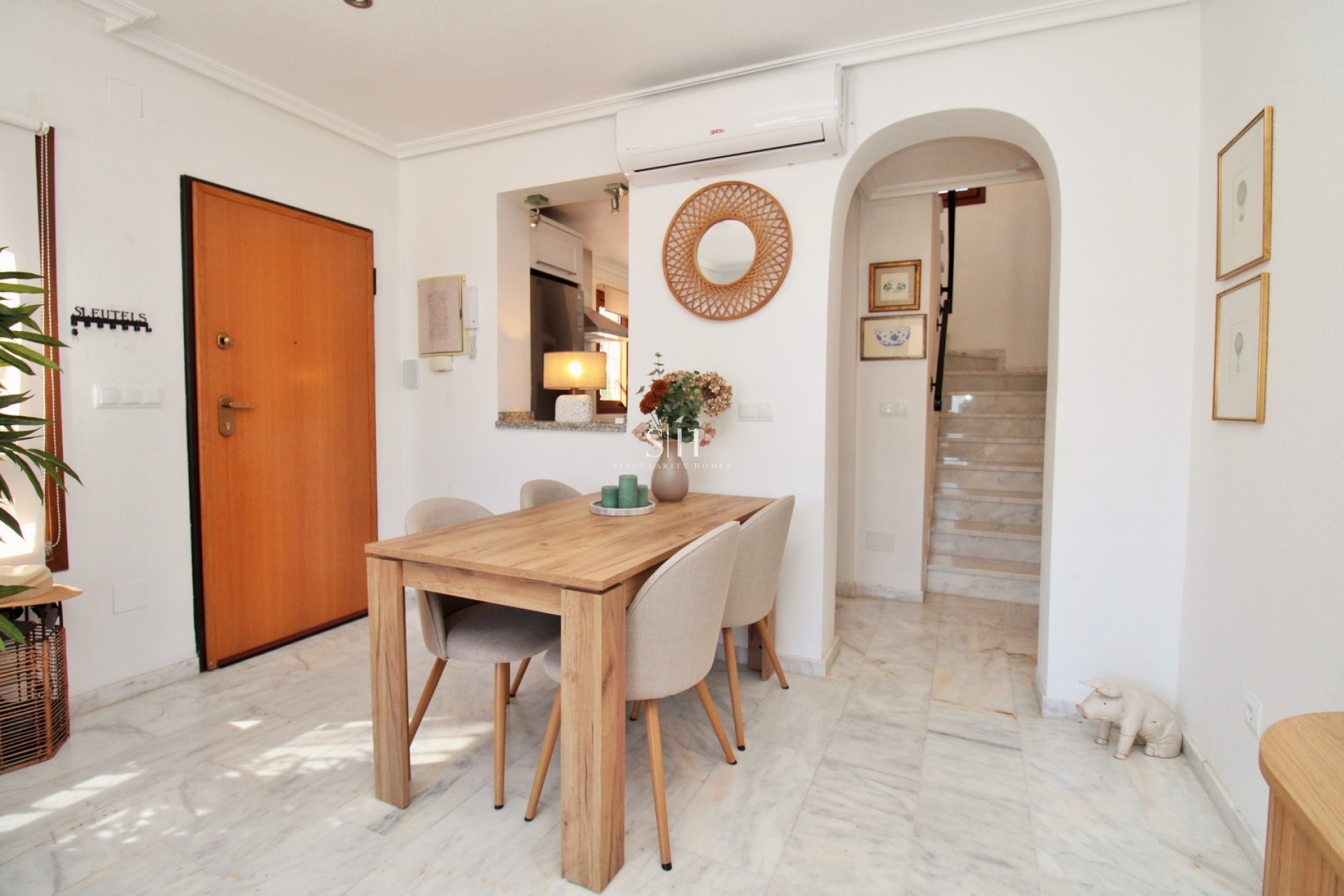 Återförsäljning - Villa - San Miguel de Salinas