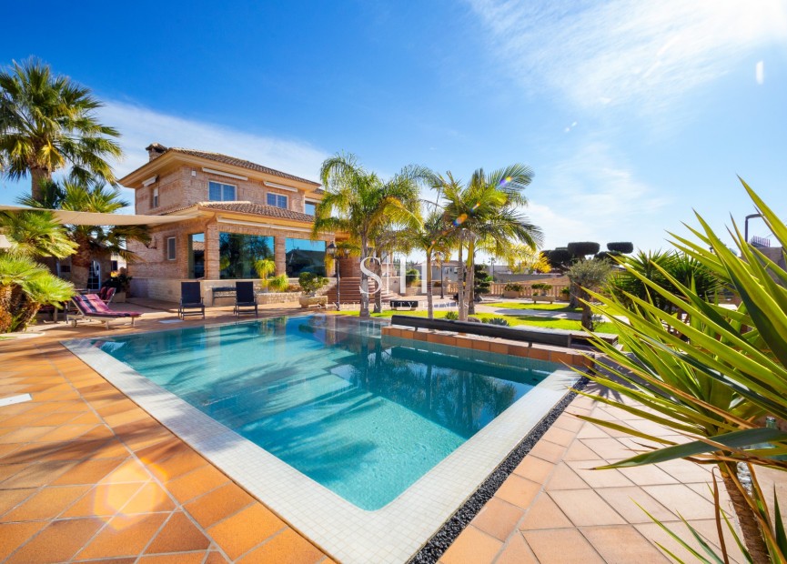 Återförsäljning - Villa - San Vicente del Raspeig - Los Girasoles