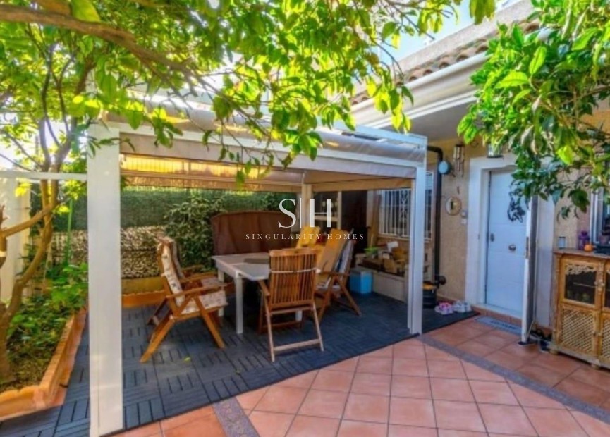 Återförsäljning - Villa - Torrevieja - aguas nuevas