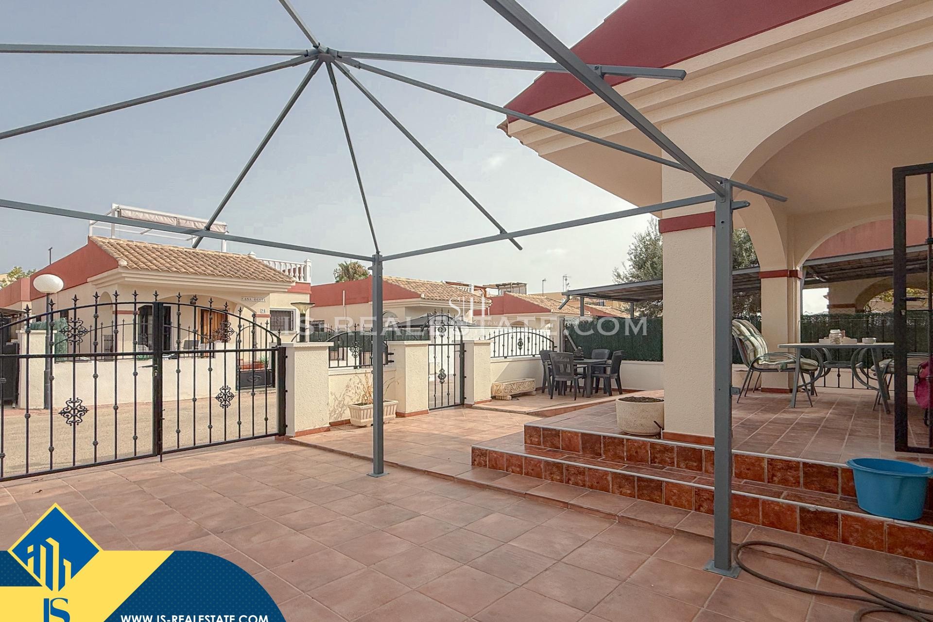Återförsäljning - Villa - Torrevieja - Aguas Nuevas