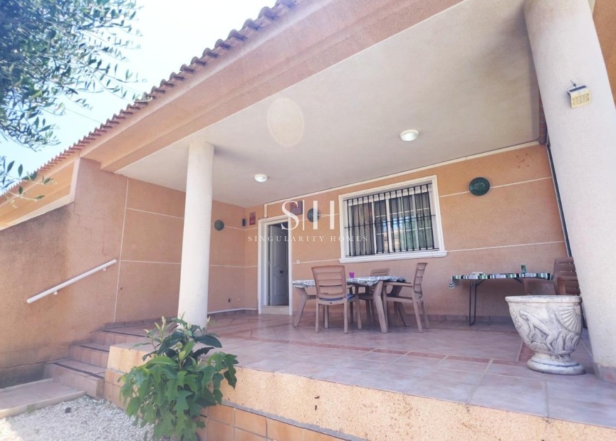 Återförsäljning - Villa - Torrevieja - aguas nuevas