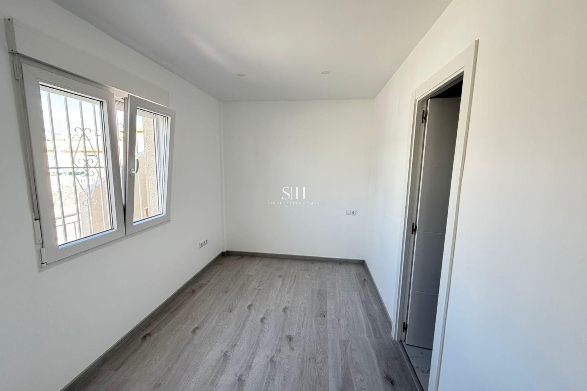 Återförsäljning - Villa - Torrevieja - Cabo Cervera