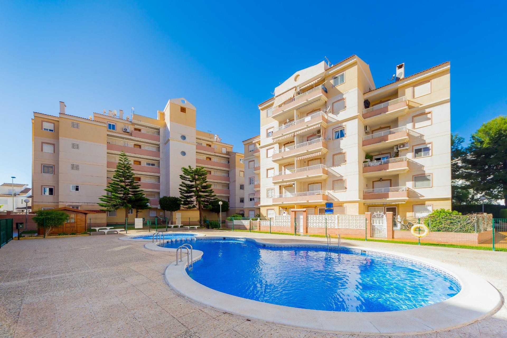 Återförsäljning - Villa - Torrevieja - Calas Blanca