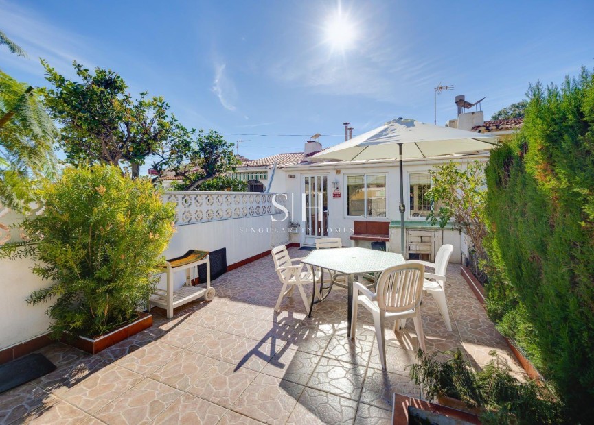 Återförsäljning - Villa - Torrevieja - Calas Blanca