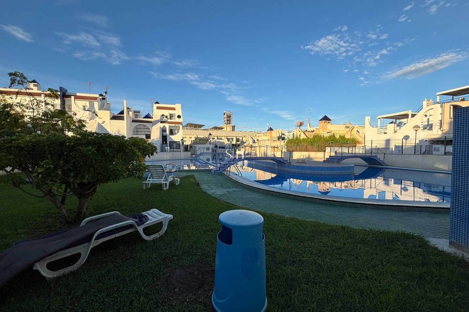 Återförsäljning - Villa - Torrevieja - Carrefour