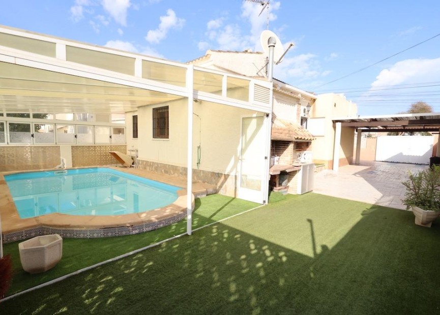 Återförsäljning - Villa - Torrevieja - Costa Blanca