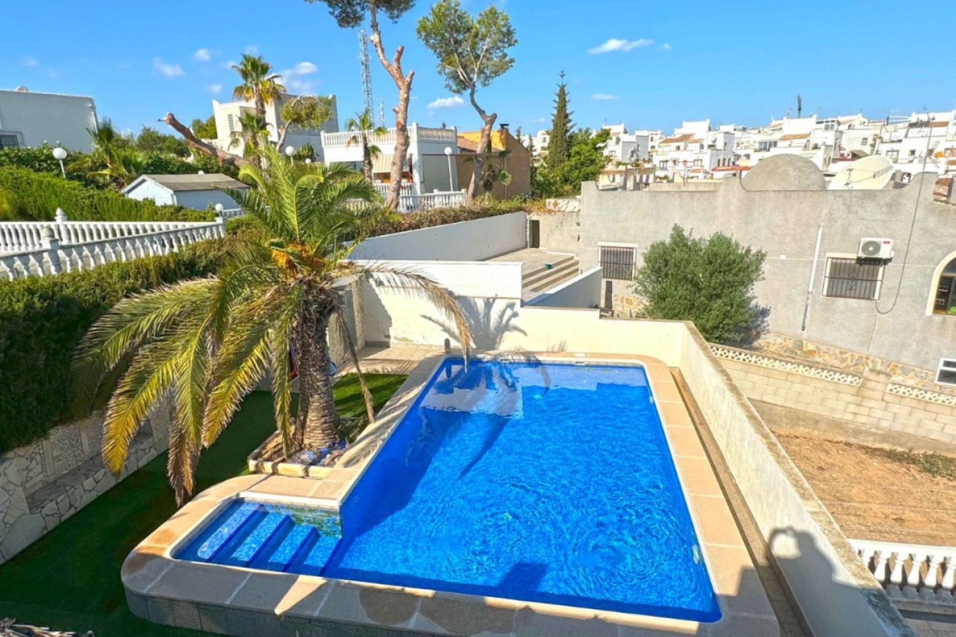 Återförsäljning - Villa - Torrevieja - Costa Blanca