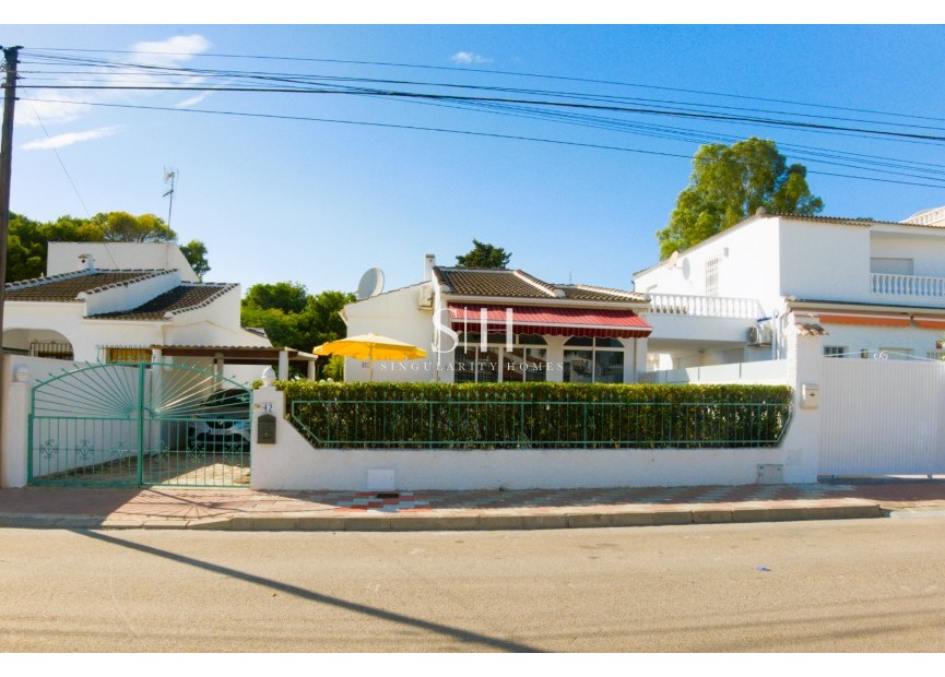 Återförsäljning - Villa - Torrevieja - Costa Blanca