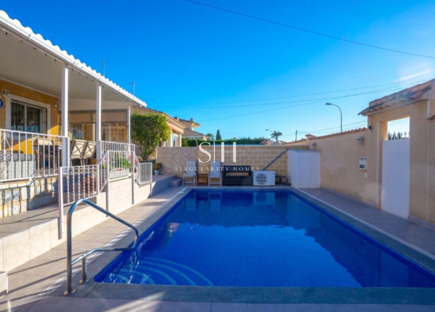 Återförsäljning - Villa - Torrevieja - Costa Blanca