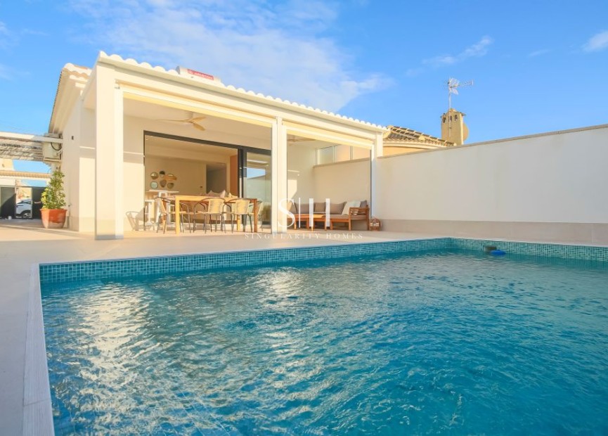 Återförsäljning - Villa - Torrevieja - Costa Blanca