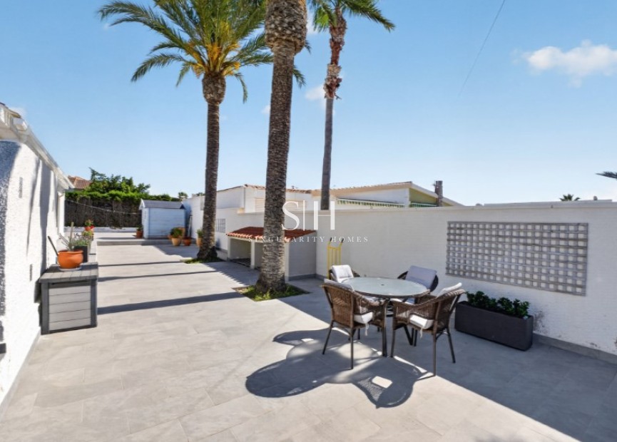 Återförsäljning - Villa - Torrevieja - Costa Blanca