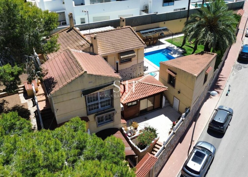 Återförsäljning - Villa - Torrevieja - Costa Blanca
